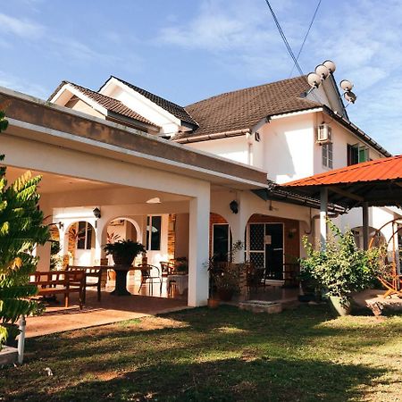 Sura Inn Dungun Zewnętrze zdjęcie