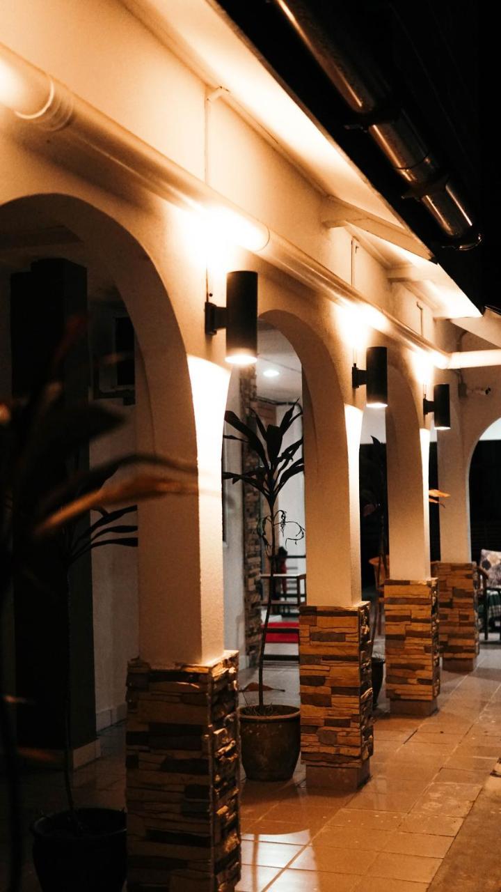 Sura Inn Dungun Zewnętrze zdjęcie